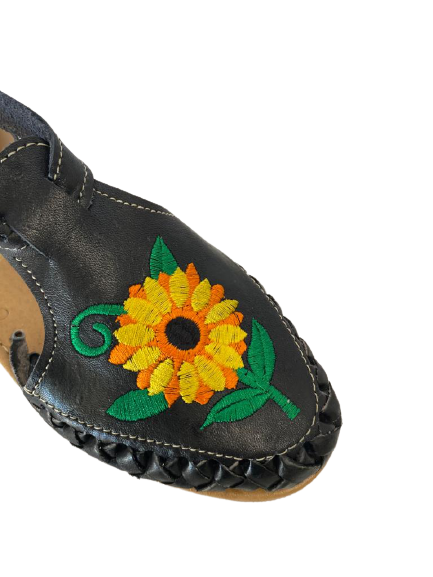 WhatsApp_Image_2021-02-18_at_5.27.03_AM__8_-removebg-preview.png Women Mexican Leather Sandals Authentic With Flower Embroidery Close Toe